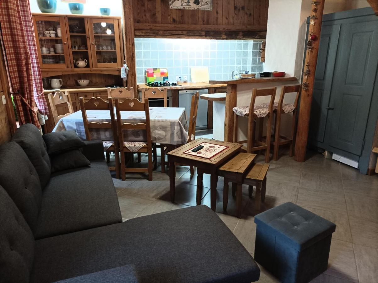 Chalet La Ferme D'Henriette, A Samoëns Oda fotoğraf