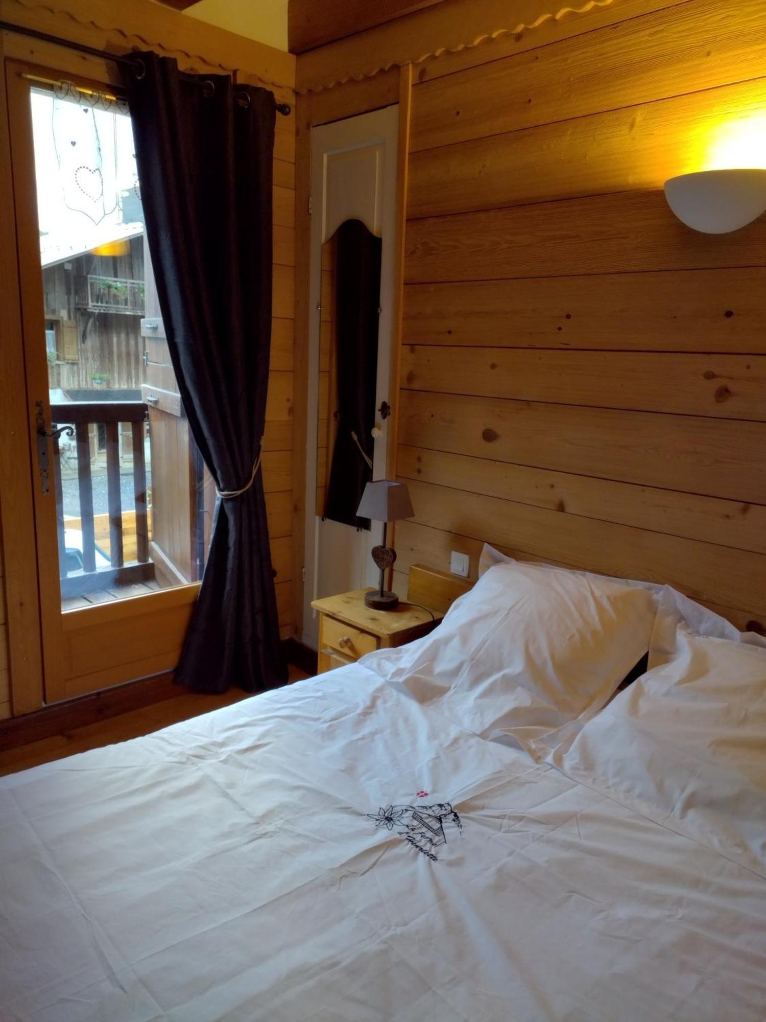 Chalet La Ferme D'Henriette, A Samoëns Oda fotoğraf
